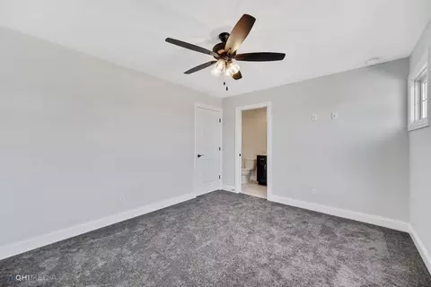 9761 Dunegrass Way, Saint John, IN 46373 photo 6
