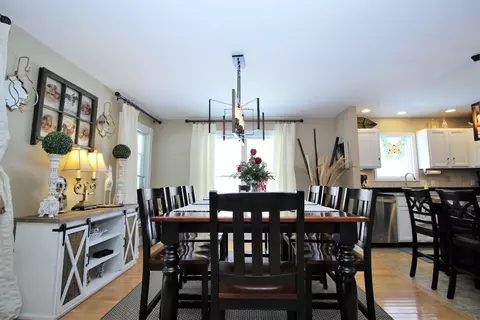 3594 Pointer Ln, Wheatfield, IN 46392 photo 12