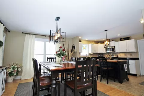 3594 Pointer Ln, Wheatfield, IN 46392 photo 10