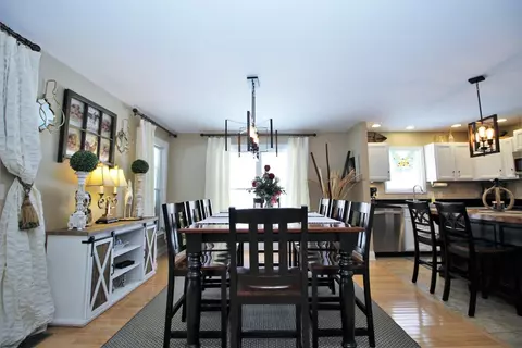 3594 Pointer Ln, Wheatfield, IN 46392 photo 11