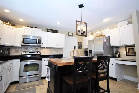 3594 Pointer Ln, Wheatfield, IN 46392 photo 14