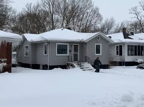 4260 Jackson St, Gary, IN 46408 photo 2