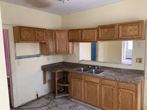 4738 Delaware St, Gary, IN 46409 photo 8