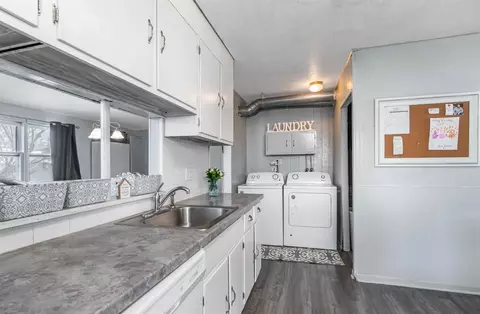 235 N Jay St, Griffith, IN 46319 photo 6