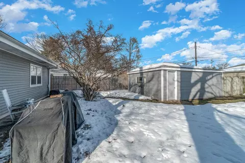 235 N Jay St, Griffith, IN 46319 photo 26
