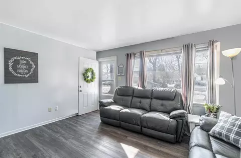 235 N Jay St, Griffith, IN 46319 photo 5