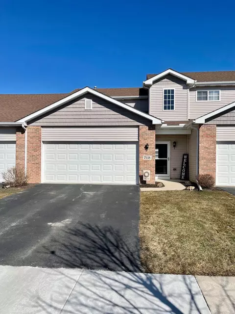 7538 E 111th Ln, Crown Point, IN 46307 photo 2
