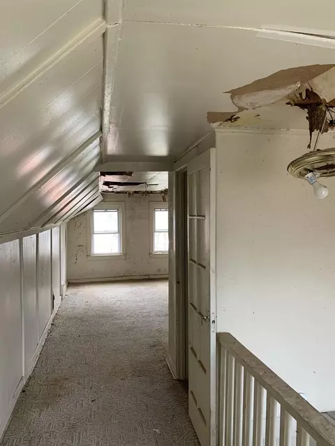 1017 E 44th Pl, Gary, IN 46409 photo 8