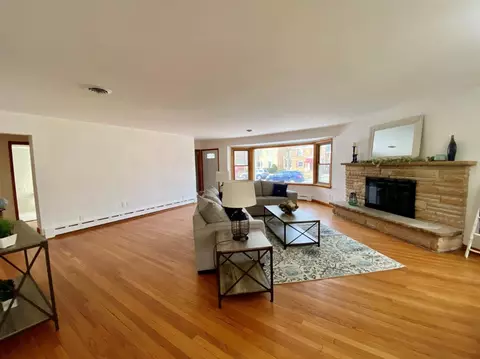 226 Belden Pl, Munster, IN 46321 photo 4