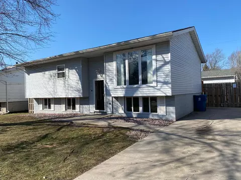 1040 E 51st Pl, Gary, IN 46409 photo 3