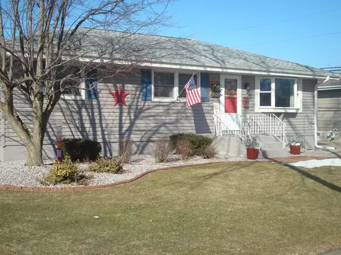 641 211th Pl, Dyer, IN 46311 photo 1