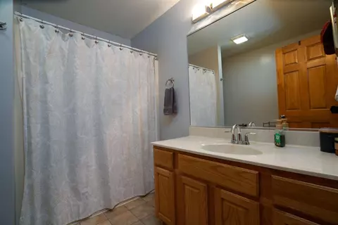 10316 Maumee Dr, De Motte, IN 46310 photo 11