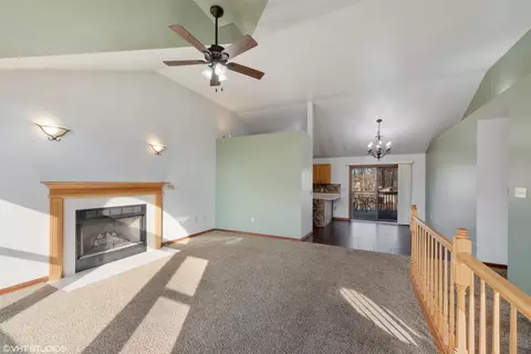 902 Commodore Ct, Porter, IN 46304 photo 3