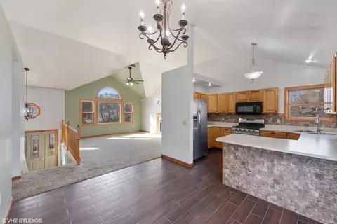 902 Commodore Ct, Porter, IN 46304 photo 4