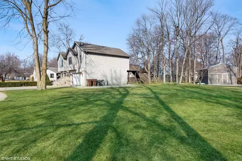 902 Commodore Ct, Porter, IN 46304 photo 16