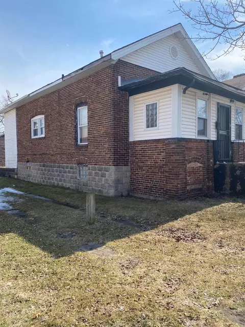 3825 Adams St, Gary, IN 46408 photo 2