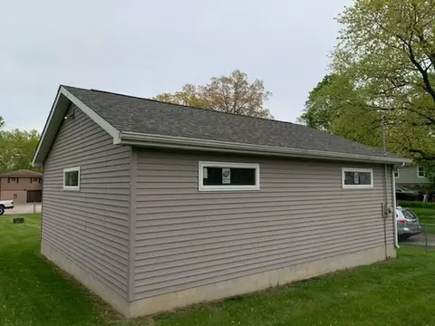 1325 Jackson St, Hobart, IN 46342 photo 2