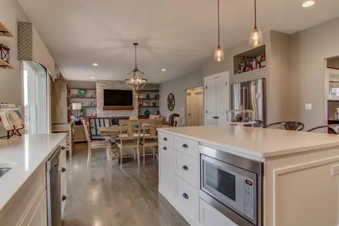 9137 W 97th Pl, Saint John, IN 46373 photo 5