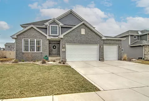 9137 W 97th Pl, Saint John, IN 46373 photo 1