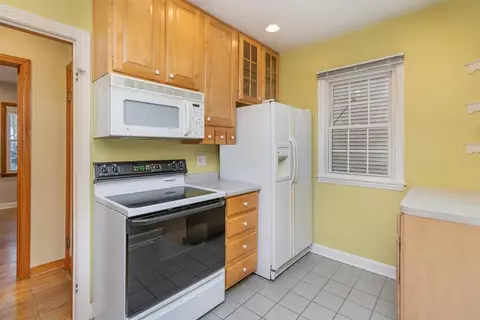 407 N Harvey St, Griffith, IN 46319 photo 7