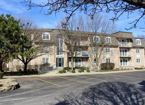 805 Swan Dr #1-A, Dyer, IN 46311 photo 1