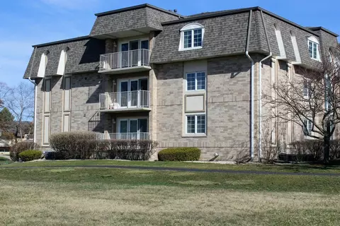 805 Swan Dr #1-A, Dyer, IN 46311 photo 2