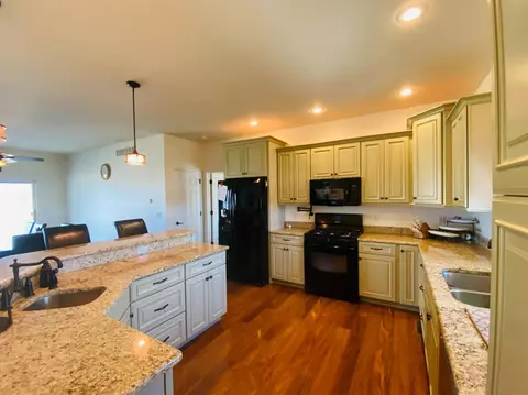 108 S 325, Valparaiso, IN 46383 photo 6