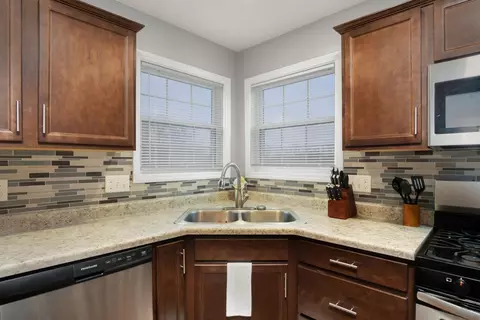712 19th St, De Motte, IN 46310 photo 11