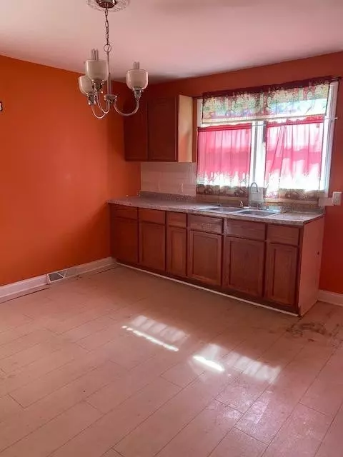 2347 Calhoun St, Gary, IN 46406 photo 5