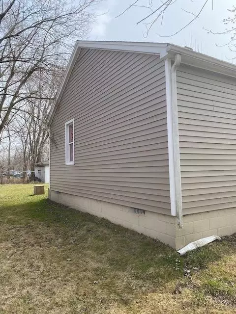 2347 Calhoun St, Gary, IN 46406 photo 4