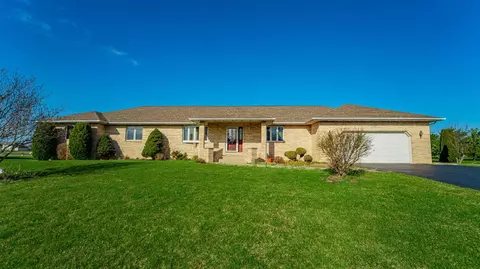 13282 Lincoln St, Crown Point, IN 46307 photo 1
