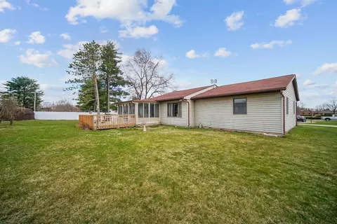 4875 E Robin Ct, Rolling Prairie, IN 46371 photo 23