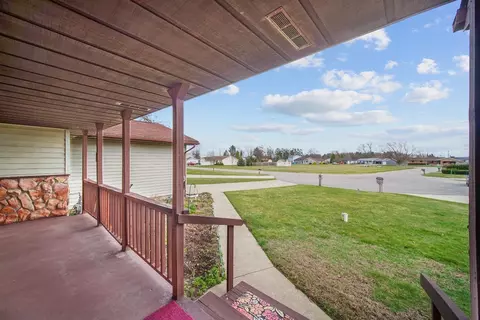 4875 E Robin Ct, Rolling Prairie, IN 46371 photo 3