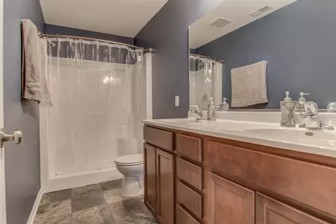 551 Clover Ln, Griffith, IN 46319 photo 17