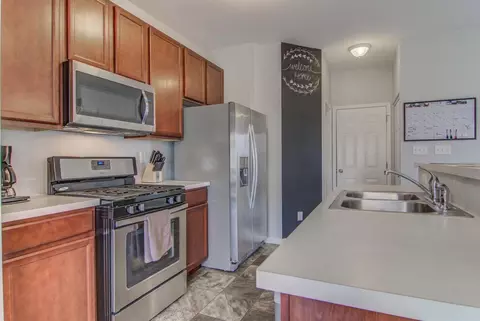 551 Clover Ln, Griffith, IN 46319 photo 10