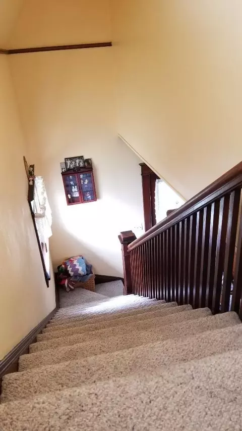 916 E St, La Porte, IN 46350 photo 19
