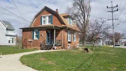 916 E St, La Porte, IN 46350 photo 26