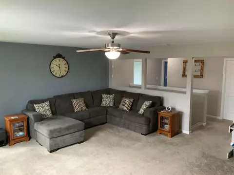 528 Clover Ln, Griffith, IN 46319 photo 8