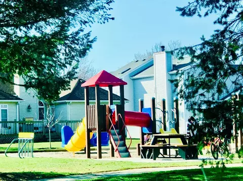375 Lost Tree Dr, Chesterton, IN 46304 photo 5