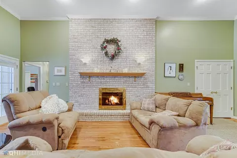 731 W 77th Ave, Dyer, IN 46311 photo 4