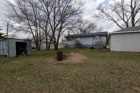 4845 E 1047, De Motte, IN 46310 photo 1