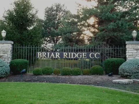 1425 Muirfield Dr, Dyer, IN 46311 photo 5