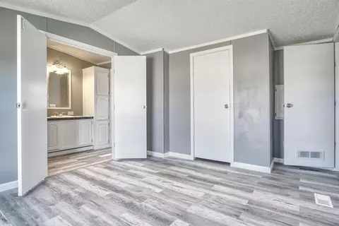 4556 W 1100, Wheatfield, IN 46392 photo 8