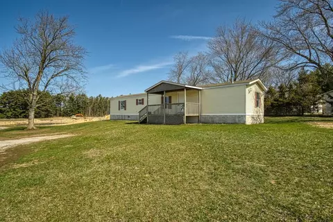 4556 W 1100, Wheatfield, IN 46392 photo 1