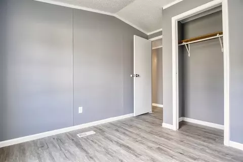 4556 W 1100, Wheatfield, IN 46392 photo 12