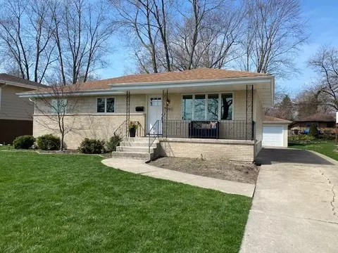 7980 Beech Ave, Munster, IN 46321 photo 2