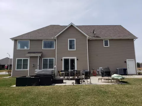 9389 Elle Ave, Saint John, IN 46373 photo 4