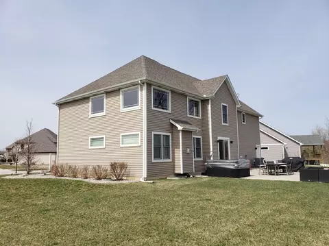 9389 Elle Ave, Saint John, IN 46373 photo 3