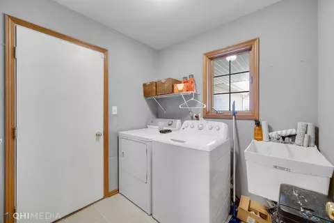 8403 Beech Ave, Munster, IN 46321 photo 22