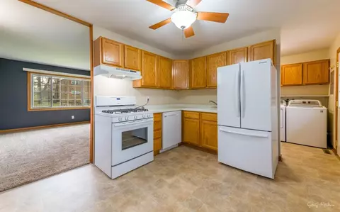 1006 E Oak St, Griffith, IN 46319 photo 5